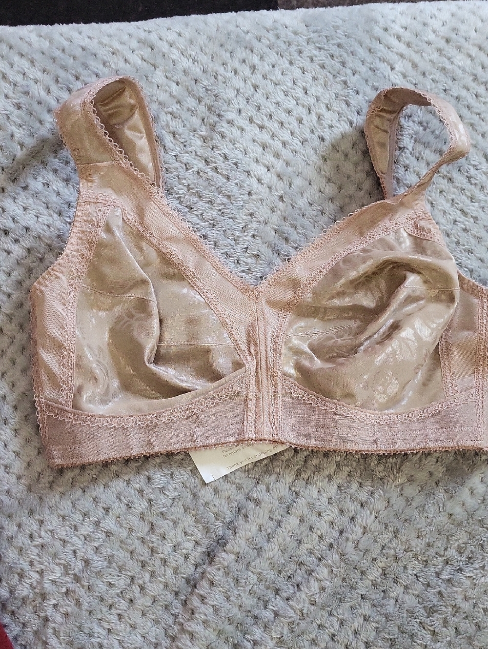Nwot Playtex Wireless Bra - Beige - 36C